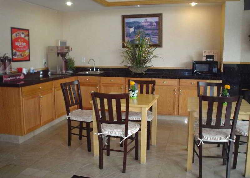 Econo Lodge Federal Way Restaurant photo